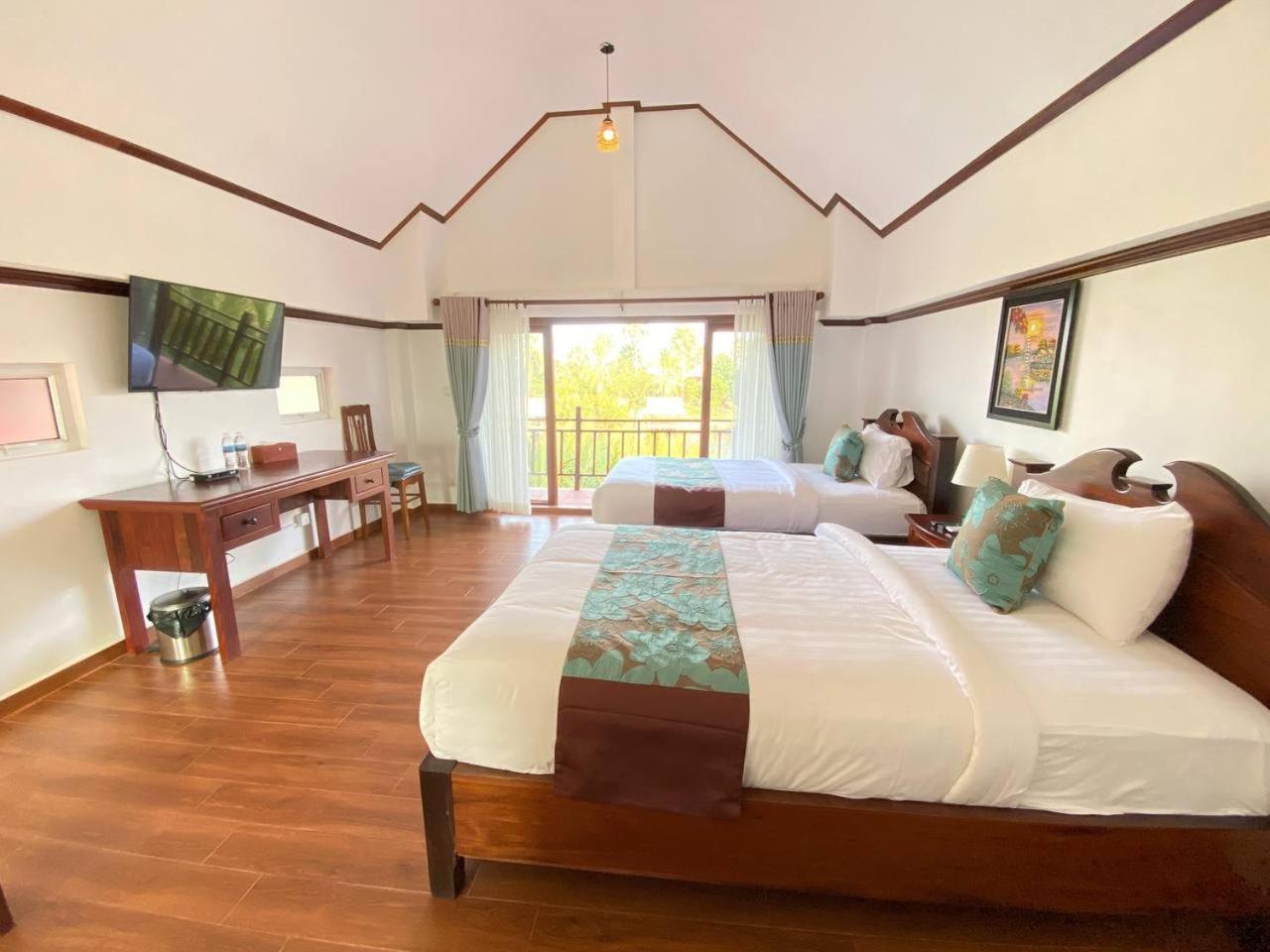 Lodge Moni Essara Кампот Екстериор снимка
